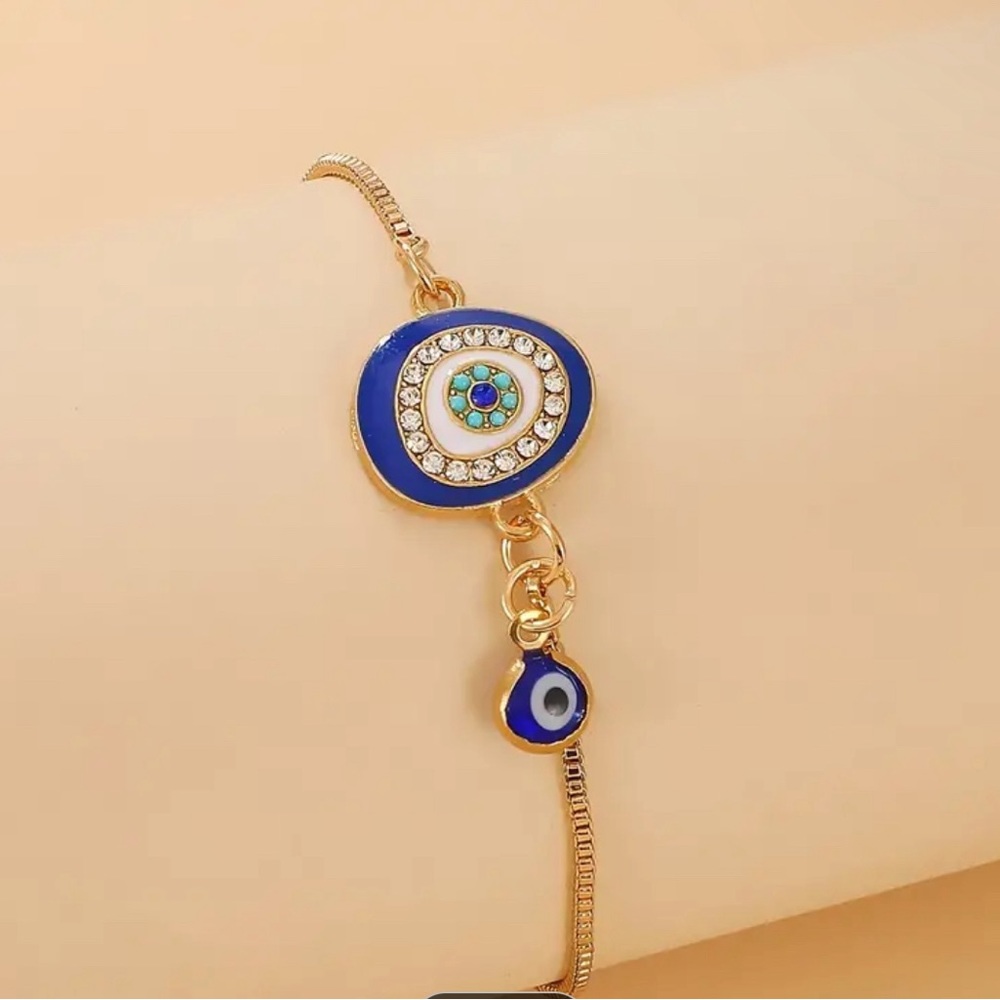 BNWT Evil Eye Adjustable Bracelet